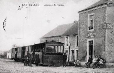 Les Bulles-arrivée du vicinal vapeur.jpg